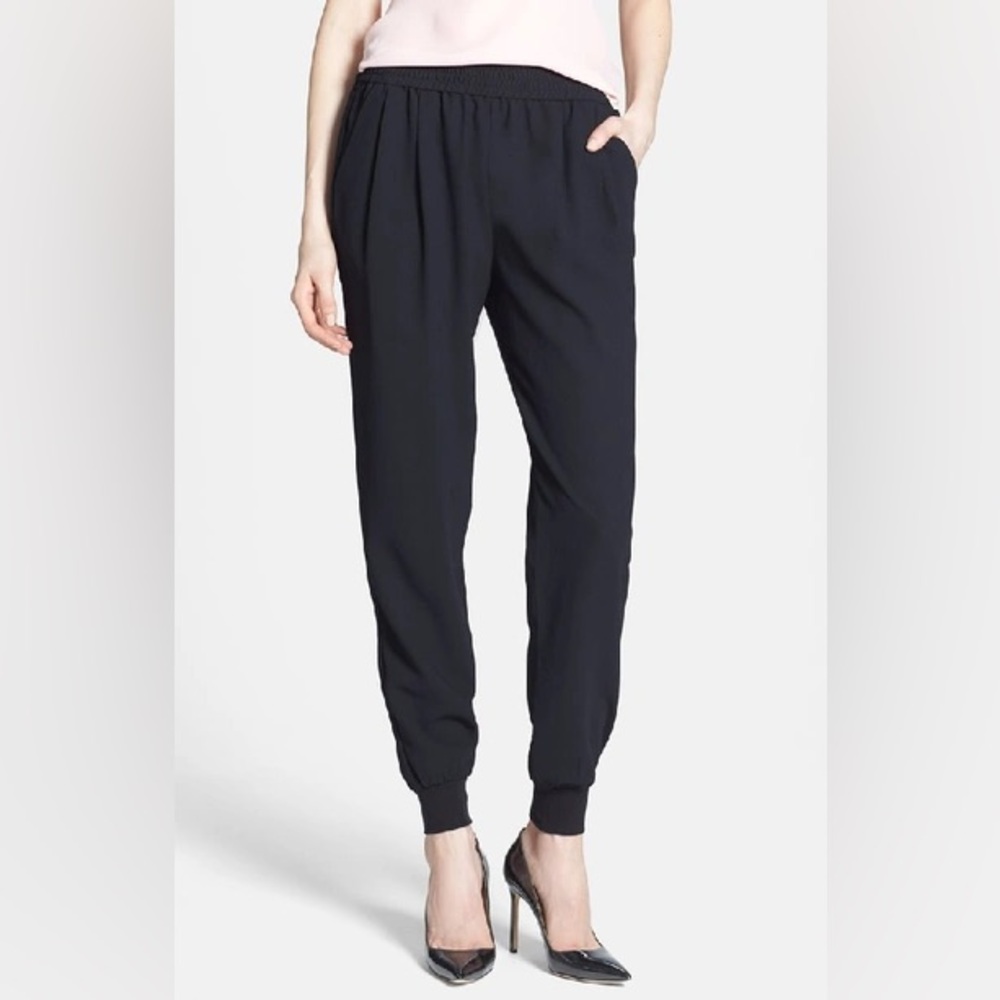 $168 Joie Mariner Pull On Tapered Jogger Pants in Black XS / S